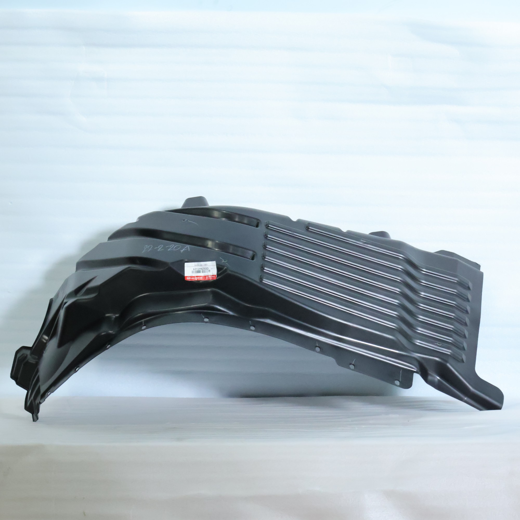 LÒNG VÈ CHẮN BÙN BÁNH TRƯỚC BÊN TRÁI -CRONER- PKE 250HP